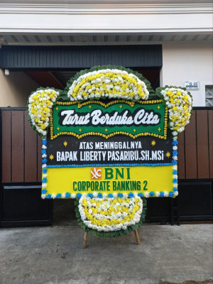 Papan Bunga Duka di Sirnasari